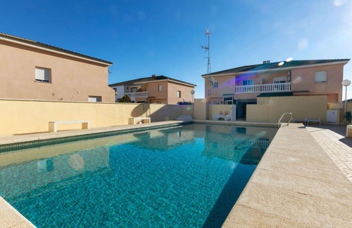 Vinaros House | Wonderful villa for 6 guests with WIFI, pool, A/C, TV, patio and pets allowed