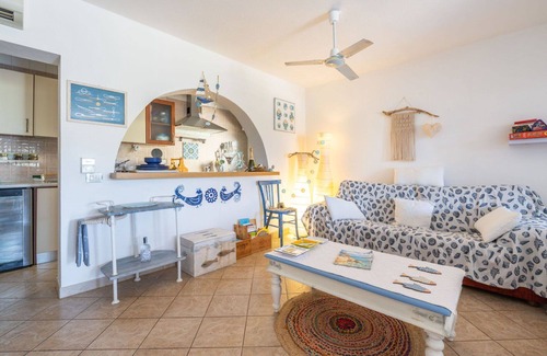 Solanas House | Wonderful villa for 6 people with A/C, WIFI, TV and patio