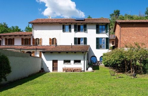 Asti House | Wonderful villa for 9 people with WIFI, TV and pets allowed