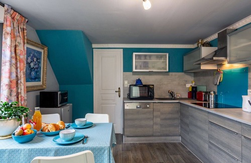 Locquirec House | Wonderful villa for 3 people with WIFI, TV, patio and pets allowed