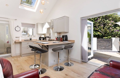 Newbridge House | Wonderful villa for 4 people with WIFI, terrace and pets allowed