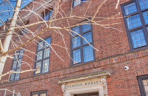 Nottingham City Centre House | Wonderful villa for 12 people with WIFI, hot tub and terrace