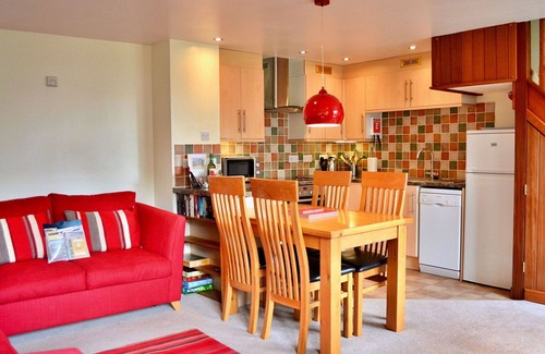 Liverton House | Wonderful villa for 4 guests with WIFI, terrace and pets allowed