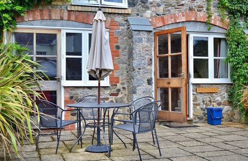 Liverton House | Wonderful villa for 4 guests with WIFI, terrace and pets allowed