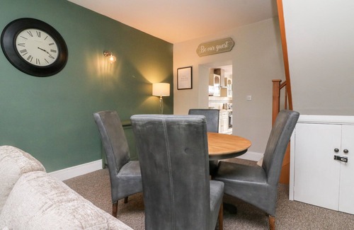 Lynton House | WOOD COTTAGE, pet friendly, character holiday cottage in Lynton