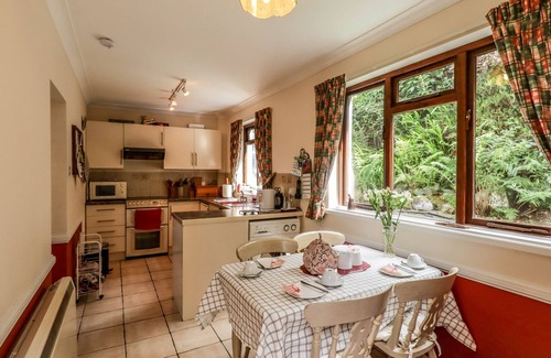 Dalbeattie Cottage | WOOD END, pet friendly, character holiday cottage in Dalbeattie