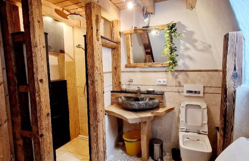Donaueschingen Cabin | Wood & Stone Lodge 3
