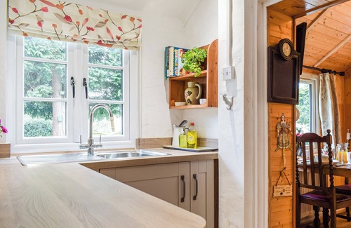 Telford Cottage | Woodcarver's Cottage