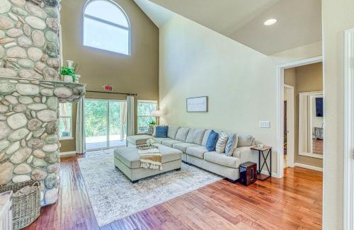 Mariposa House | Wooded Bliss