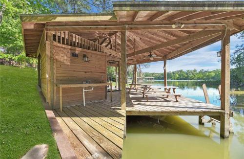 Cape Royale House | Wooded Lake Retreat home