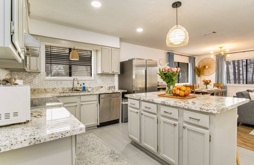 Gulf Breeze House | Wooded Retreat, steps from Bay, Hot tub!