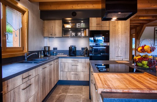 Praz-sur-Arly Ski Chalet | Wooden chalet, facing south, facing the ski slopes