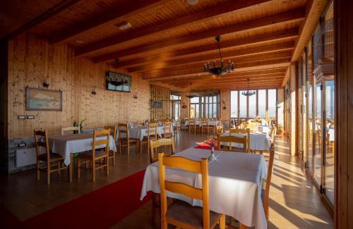 Shkoder County Hotel | Wooden House