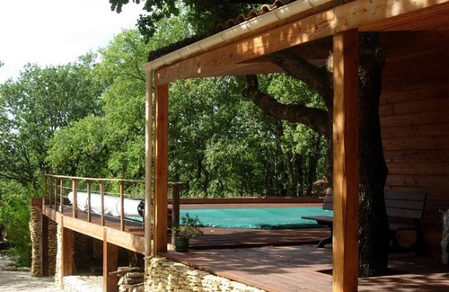 Aubas Cottage | Wooden house with private pool and Wifi, pets allowed