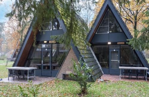 Stramproy House | Woodland Bungalow w BBQ