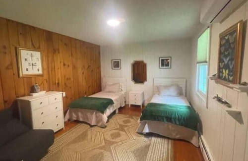 East Hartland Other | Woodland Dream House on private pond with forest and fields- Warm and Cozy