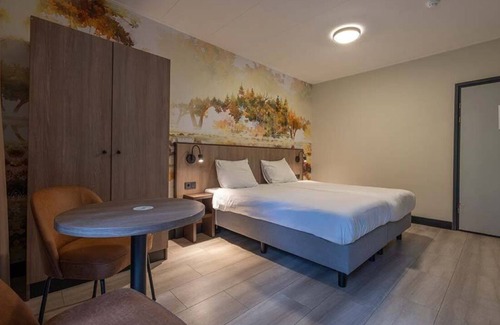 Krachtighuizen Hotel | Woodland Room Escape – Tranquility in the Heart of Nature - 4 Units