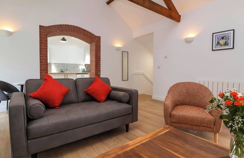 Bideford Cottage | WOODLAND ROOST, pet friendly, with open fire in Bideford