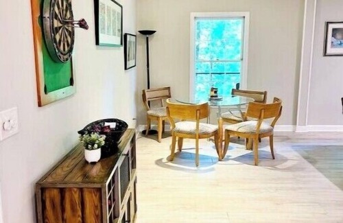 North Brookhaven House | Woodland Sanctuary: Luxury 2-BR