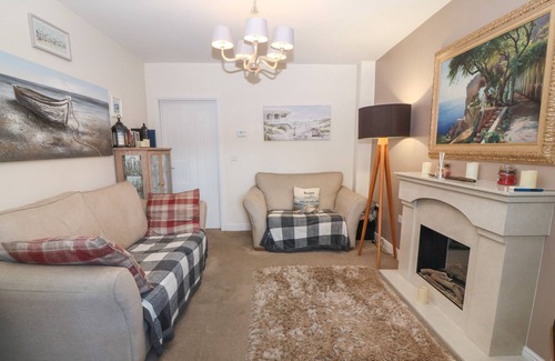 Old Colwyn Cottage | WOODLAND VIEW, pet friendly, with a garden in Old Colwyn