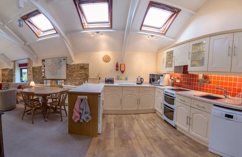 Kingsbridge Cottage | Woodpecker Barn- Family friendly cottage in the South Hams near stunning beaches