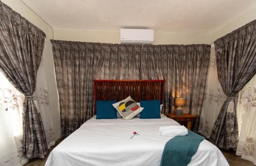 Hazyview Hotel | Woodpecker's Guest House