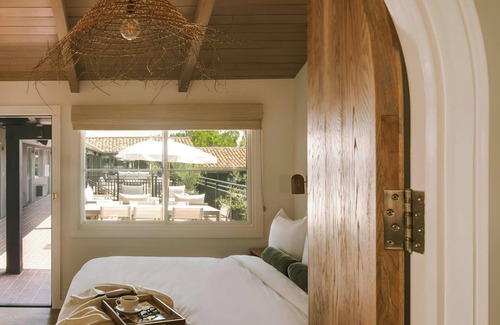 Laguna Beach Hotel | Woods Cove Hotel Laguna Beach, Sonder by Marriott Bonvoy
