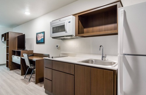 Sterling Heights Hotel | Woodspring Suites Detroit Sterling Heights