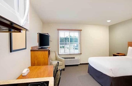 Fredericksburg Hotel | WoodSpring Suites Fredericksburg