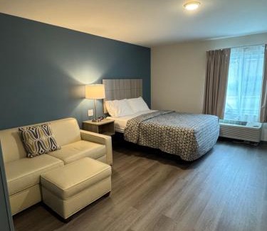 Ashley Oaks Hotel | WoodSpring Suites Knoxville West
