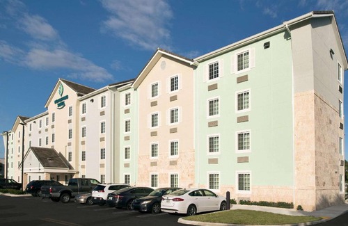 Ludlam Hotel | WoodSpring Suites Miami Southwest