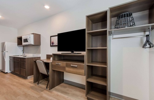 Tamarac Hotel | WoodSpring Suites Tamarac