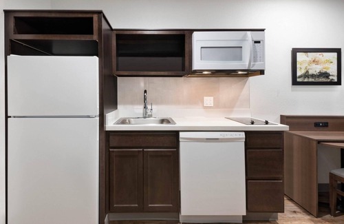 Wilmington Hotel | Woodspring Suites Wilmington Riverfront