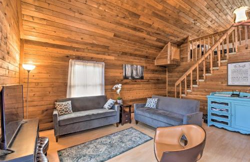 Blue Ridge House | Woodsy Blue Ridge Retreat, 3 Mi to Downtown!