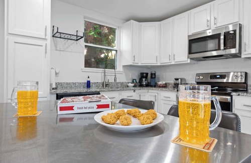 Phoenix Hill Apartment | Work-Friendly Container Stay & Bourbon Nearby | #2