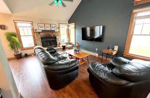 Tannersville House | Work & Play for Executives