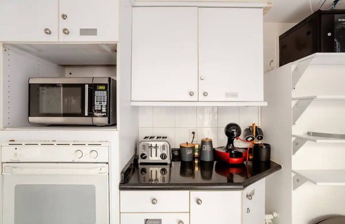 La Condesa House | Work & Relax Spacious & Private at a 5★ LocationNear 2 parks & City Center