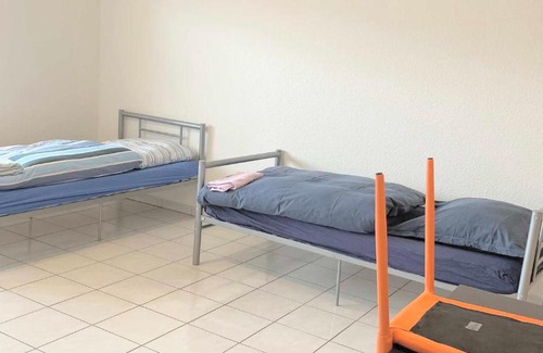 Sankt Augustin Apartment | work & stay apartment mit WLAN & Balkon