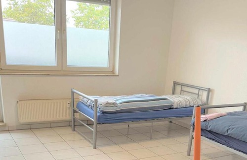 Sankt Augustin Apartment | work & stay apartment mit WLAN & Balkon