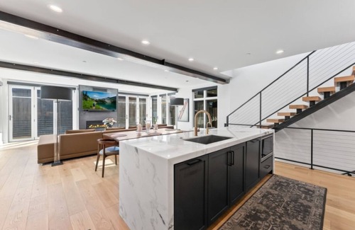 North Park City Ski Chalet | World Class Hiking Biking Ski-In-Out Park City Mountain Resort Premier Location