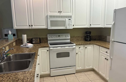 Carolina Forest Apartment | World Tour Golf Resort Myrtle Beach Pool and Grilling Area