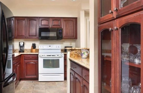 Nice Resort | Worldmark 2-bedroom resort with fitness room, WiFi In Nice, CA