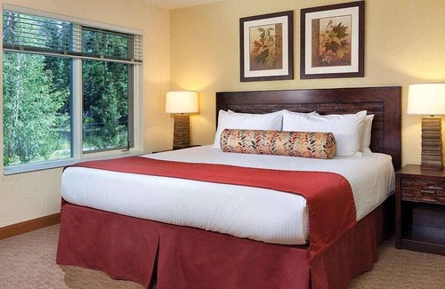 Three Sisters Mountain Village Condo | Worldmark Canmore Banff: 1BR Resort Suite