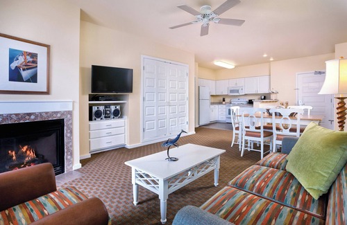 Long Beach Hotel | WorldMark Long Beach