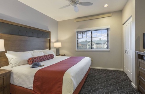 West Yellowstone Resort | Worldmark West Yellowstone Resort close to West Gate. Available 2-9 July 26.