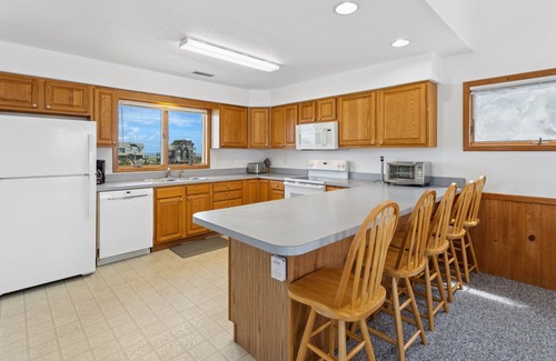 Frisco House | Worth the Wait *Ocean and Sound views* hot tub!*