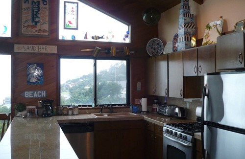 Newport House | "WOW House" - Prime Panoramic Oceanfront Home