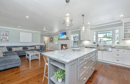 Harborgate Shores House | ⭐️Wow❤️of Mt Pleasant with Golf Cart➕3 miles to Beach/7 miles to DT Charleston⭐️