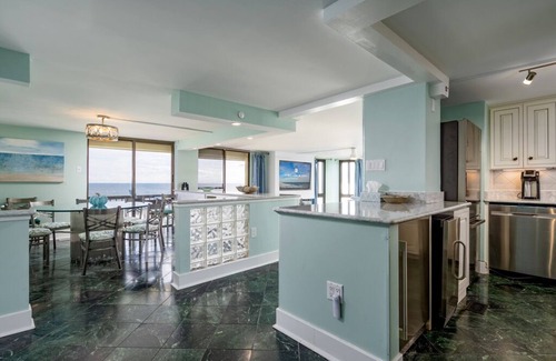 North Ocean City Condo | Wow! Stunning large oceanfront condo with oceans views from most everywhere!