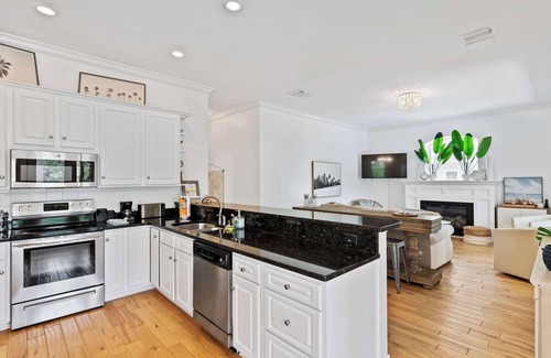 Gulfview Heights House | Wraparound Deck, Pool, Golf Cart Incl - Solstice